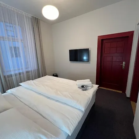 Zamecka 17 Hotel